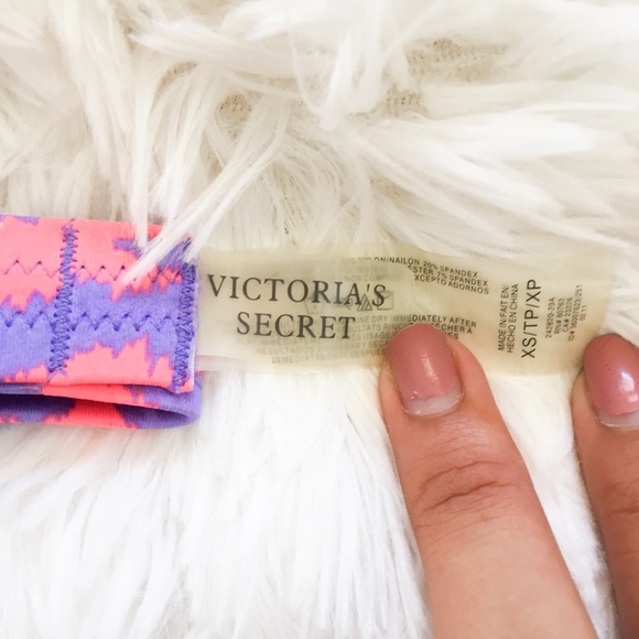 Bundle - Victoria’s Secret Bikini Tops - Picture 7 of 7